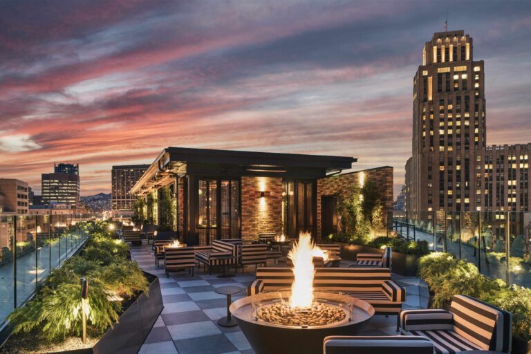 Top Urban Rooftop Lighting in America: The Strategic Architectural